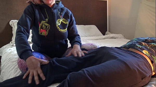 Wild Turkish Stepmommy Gets Sizable Load Shot From Stepson