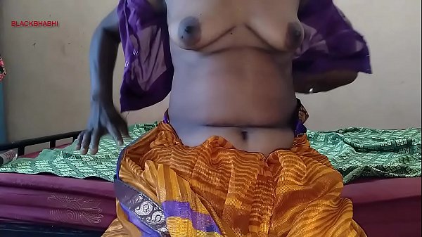 नौकर से चुदवाई चूत
