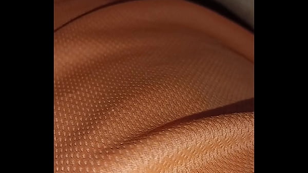 Me Despierto Con La Polla Dura Y Me Tengo Que Hacer Una Paja Bien Rica