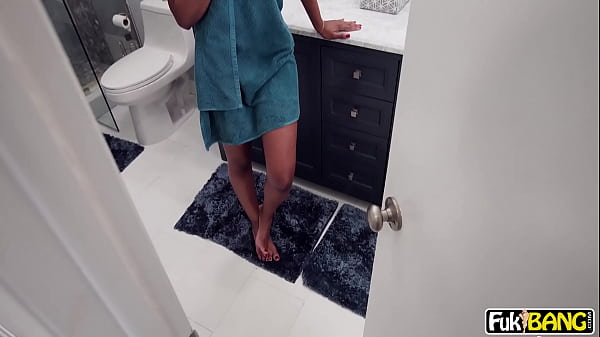 Asteria Diamond Down To Measure Housemate Dick