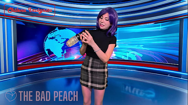 Presentadora De Infomercial Prueba En Vivo Juguete SEXUAL - The Bad Peach- RevolveX - Trailer