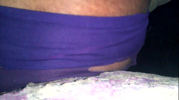 Con Una Minifalda Morada