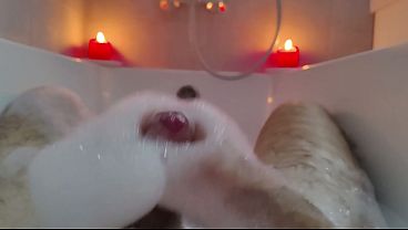 Glazed In Foam — A Quiet Bath Gets Powerful