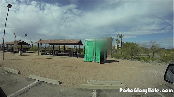 Porta Gloryhole Golden-haired Mommy Swallowing Member In The Desert