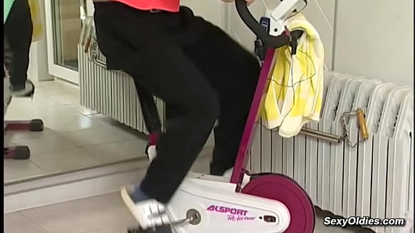 Buxom Auburn-haired Older Lady Plow In The Gym