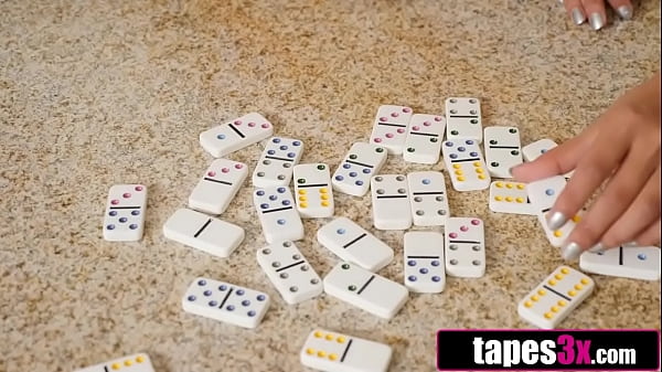 Arguing Stepsiblings Make Up By Having Steamy Family Sex (Izzy Bell)