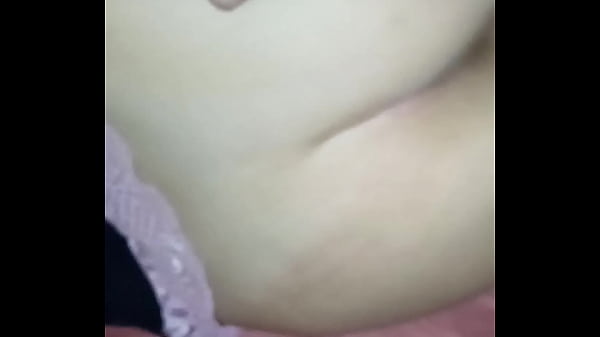 INEDITO //VADIA PEDIU PRA GRAVAR A SOCADA NO CELULAR DELA