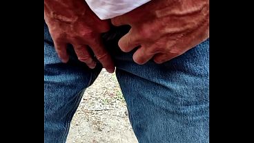 Pee