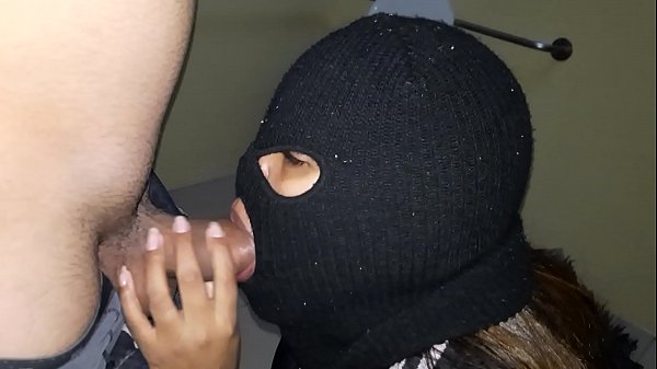 Bandida Chupando Refém No Cativeiro