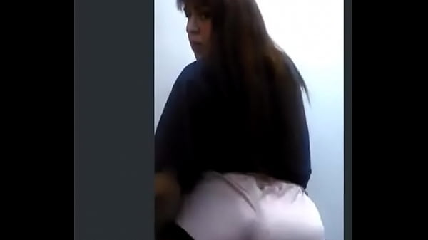 Thick Rear Doll Dancing Jiggle