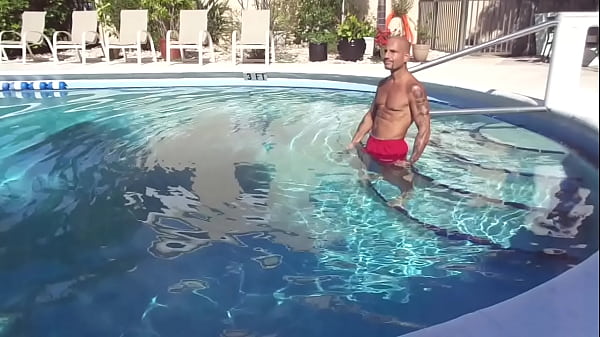 Maxxx Loadz The Hardbody Italian Pornstar Flexing At The Pool