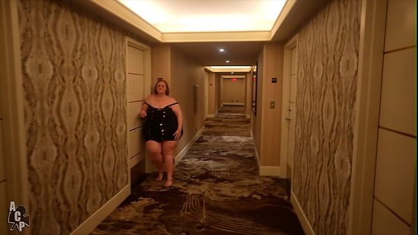 Julie Ginger Gets Her 70in Ass Banged Powerful By House Keeper After She Lost Her Room Key