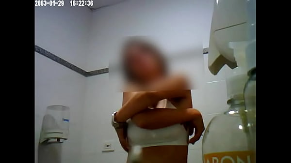 Ricalatina Tetas Y Lindos Pezones Upskirt Descuido