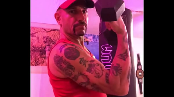 MAXXX LOADZ TREASURES TO NAIL & WORSHIPS TO WORKOUT THE FIT PORNSTAR