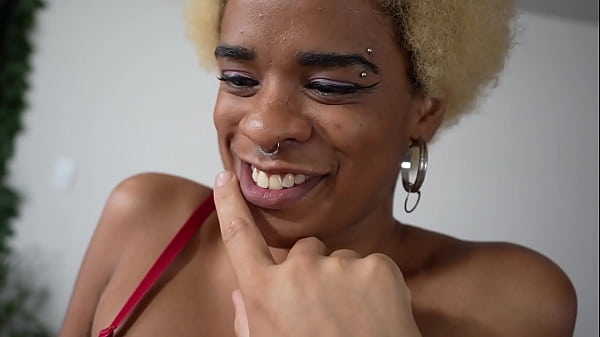 Her Heated Soak Moment Steals The Show!