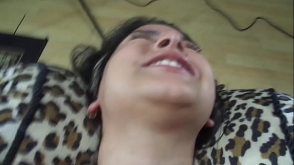 CUTE TEENY LATINA FIRST TIMER FEELS THE ITALIAN FUCK MACHINE EXTREME XXX SEX