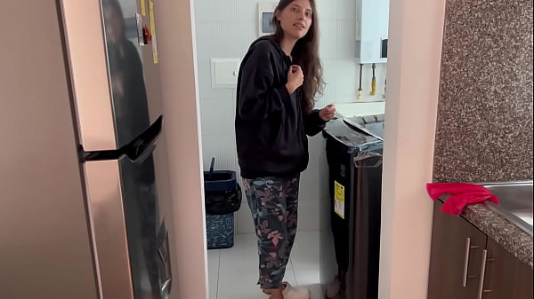 Mi Novia Me Descubre Siendo Infiel En Una Llamada Caliente Mientras La Tenemos En La Habitación De Invitados