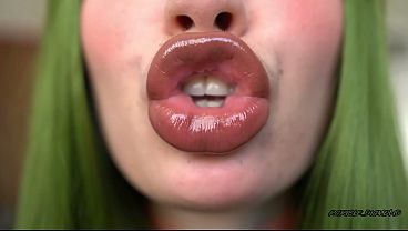 Cute Elf Girl Kisses You With Voluptuous Sweety Kissers