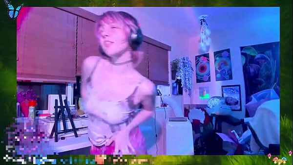 Ohhi I'm Live For A Bit ^-^ Chill Dancey Stream And Pumping On The New Update!!