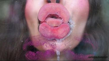 Melting Purple Metal Kissers: Shiny Kisses & Messy Spit Play