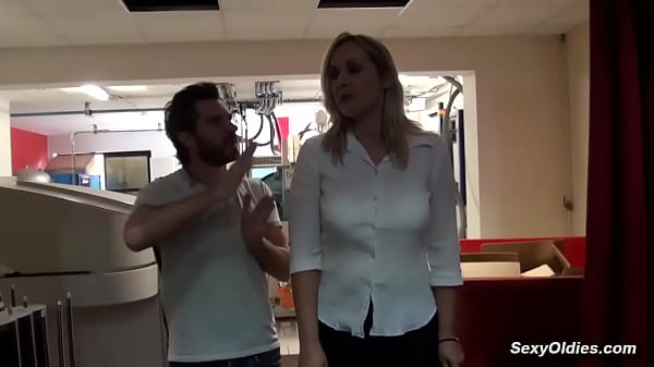 Tall French HOTWIFE Sucks And Slams In The Warehouse She Handles At