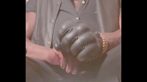 Powerful Verbal Leather Muscle Titplay & Buildup Teasing Bate