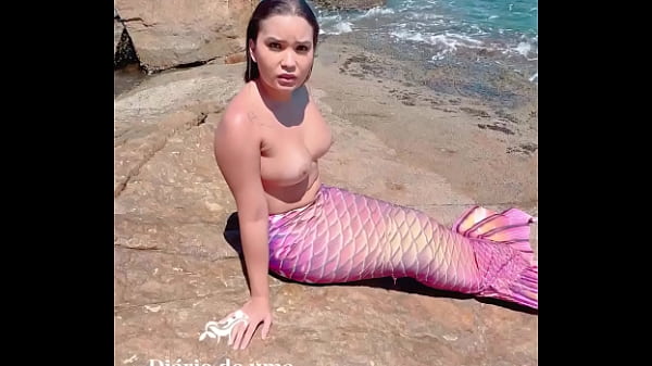 Sereia Asiática Da O Cuzinho Para Negão Pirocudo Que Goza Dentro