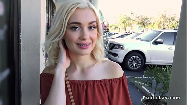 Shaved Cunt Petite Boobs Young-babe Screws Outdoor
