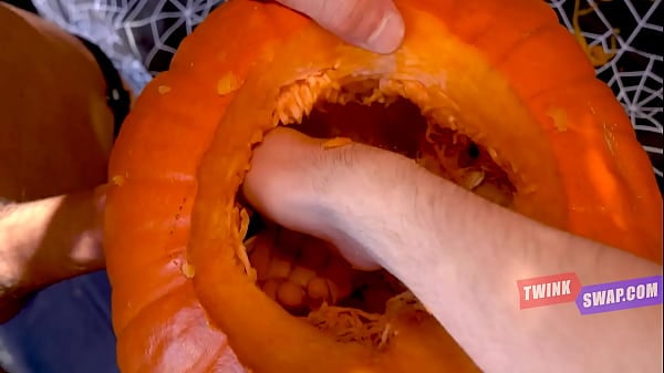 Halloween Pumpkin Mash, Family Destroy