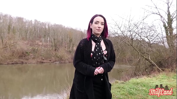 Clochette Et Bianca, Deux Bombes, Se Partagent Un Chibre