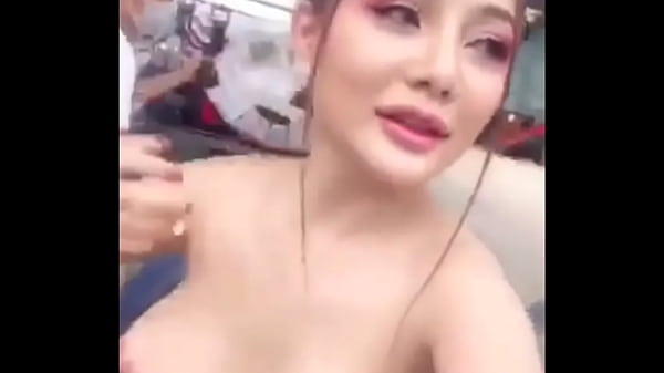 Sexy Hottie Moon 2k Livestream Lộ Vú Khủng @@