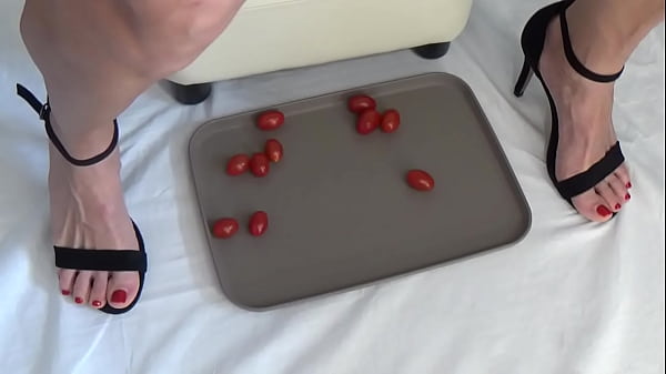 I Trample Tomatoes With My Toes