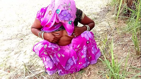 सरपत के किनारे ही झुका के रेल दिया