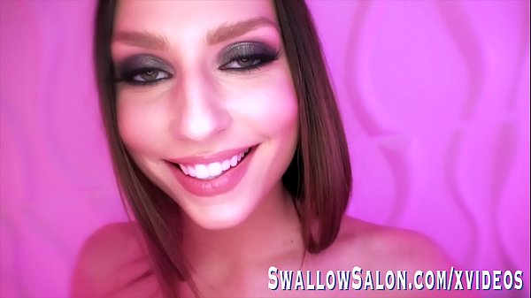 Kamryn Jayde Engulfs A Massive Shaft At Drink Salon
