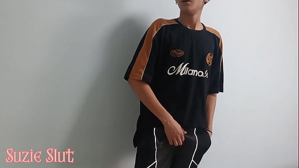 Minha Madrasta Me Flagrou Batendo Punheta (VIDEO COMPLETO NO RED)