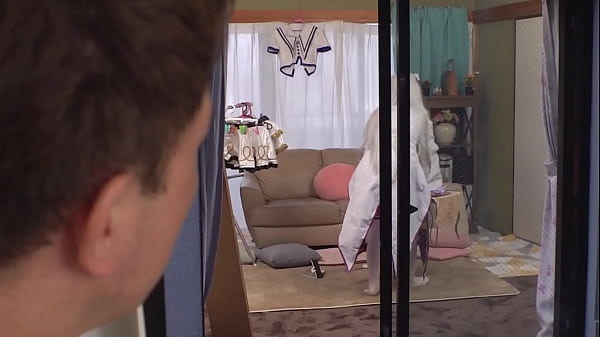 Https://bit.ly/33KRzDj　向かいの部屋の美女コスプレイヤーをこっそり覗いていると視線に気づかずSNS映えするエロ撮影をし始め！？ 極淫ボディを見せびらかすエロコス娘とヤリまくり！！【パート2】