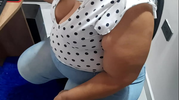La Puta De Mi Secretaria Me Chupa La Polla