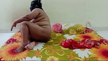 Hot Desi Girl Hammer Her Slit And Finger Banging