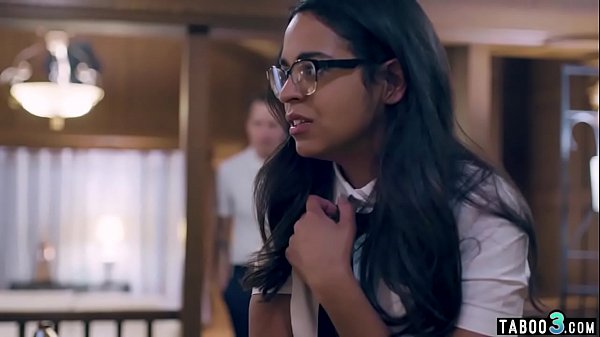 Naive Virgin Teen Double Teamed By Pervs