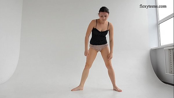 Dasha Lopuhova Insanely Sexy Young Gymnast