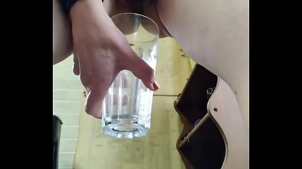 Unscripted Milf Pees In Glass