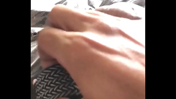 Punheta Na Cama #28