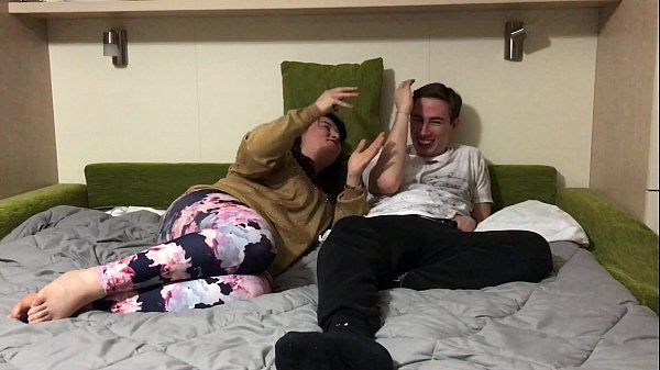 ITALIANA BUXOM MODEL SPEAKS TO MAX FELICITAS ABOUT TOOTSIES DOMINATION, MONEY SHOT, SEX