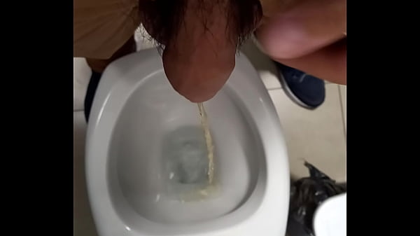 Mijando No Trabalho
