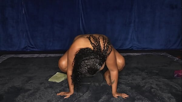 Plump Ebony Straddles Sybian For The Very First Time-Orgasms Overwhelm Her