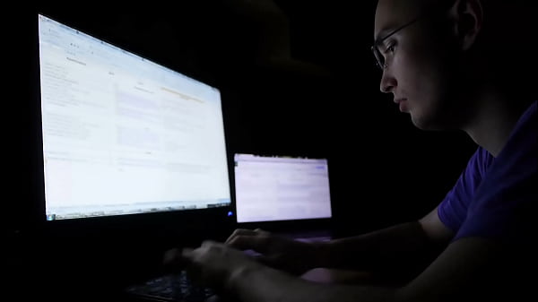 Ne Regarde Pas Des Femmes Hot, Regarde Quelque Chose De Mieux — Accède Ici → Bit.ly/la-fin-de-la-pornographie