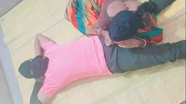Hot Sultry Saree Navel And Alluring Sound Moaning For Masturbating Video Check My Profile