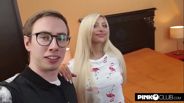 Max Felicitas Fa Esordire Lisa Amane Nel Mondo Del Porno