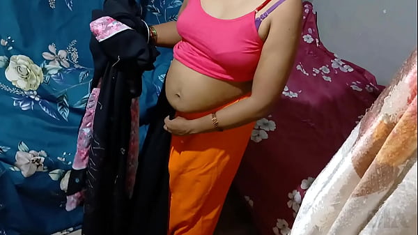 Desi Indian Huge Tits Sexy And Tempting Housekeeper Caught Desi Hotwife Indian Girl In A Dream