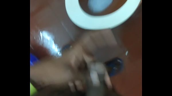 Indian Fella Hand Work In Washroom.@sunny Leon, @dani Daniels